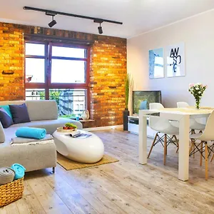 https://apartament-river-island-srodmiescie.gdanskhotel.org